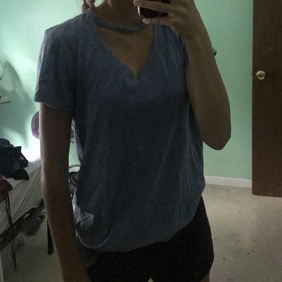 Hollister tee - Picture 3 of 4